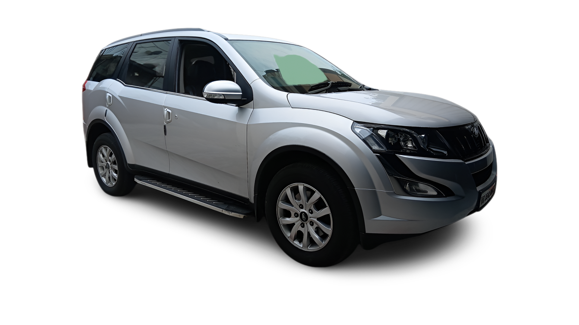 Mahindra XUV500-img